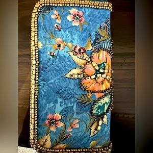 Beaded Floral 🌸🌼🌺 Wallet